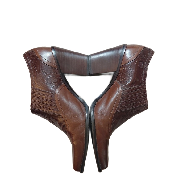 Antonio Melani Brown Embossed Leather Western Bootie Women's Size 9 Ankle Boot - Picture 2 of 12